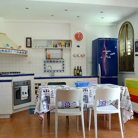 Mediterraneo Guest house 3*