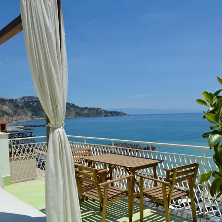 Πανσιόν Mediterraneo