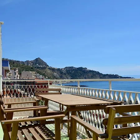 Mediterraneo Πανσιόν 3*